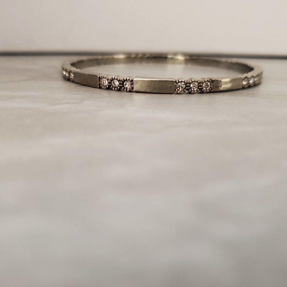 ✨ LOFT Silver Rhinestone Crystal Pave Skinny Bangle Bracelet ✨ - Picture 4 of 10